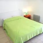 Confort Avec Piscine Et Acces Direct A La - Fr-1-387-74 Apartment