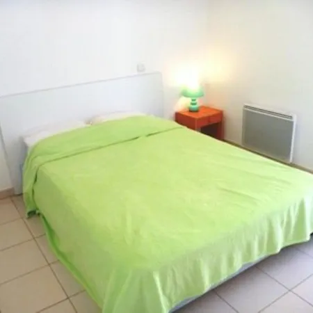 Confort Avec Piscine Et Acces Direct A La - Fr-1-387-74 Apartment
