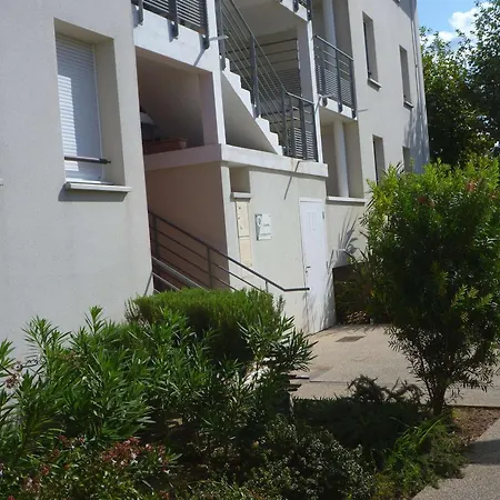Confort Avec Piscine Et Acces Direct A La - Fr-1-387-74 Apartment
